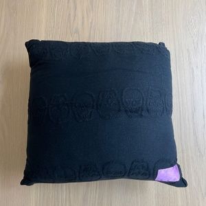 Cloak Brand "Ja Jama Pillow"